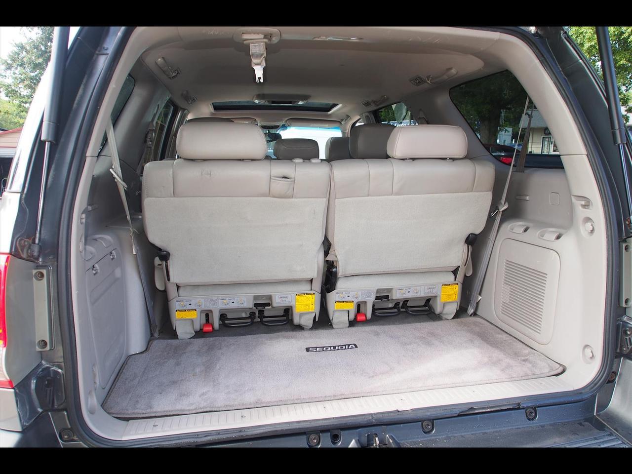2005 Toyota Sequoia SR5