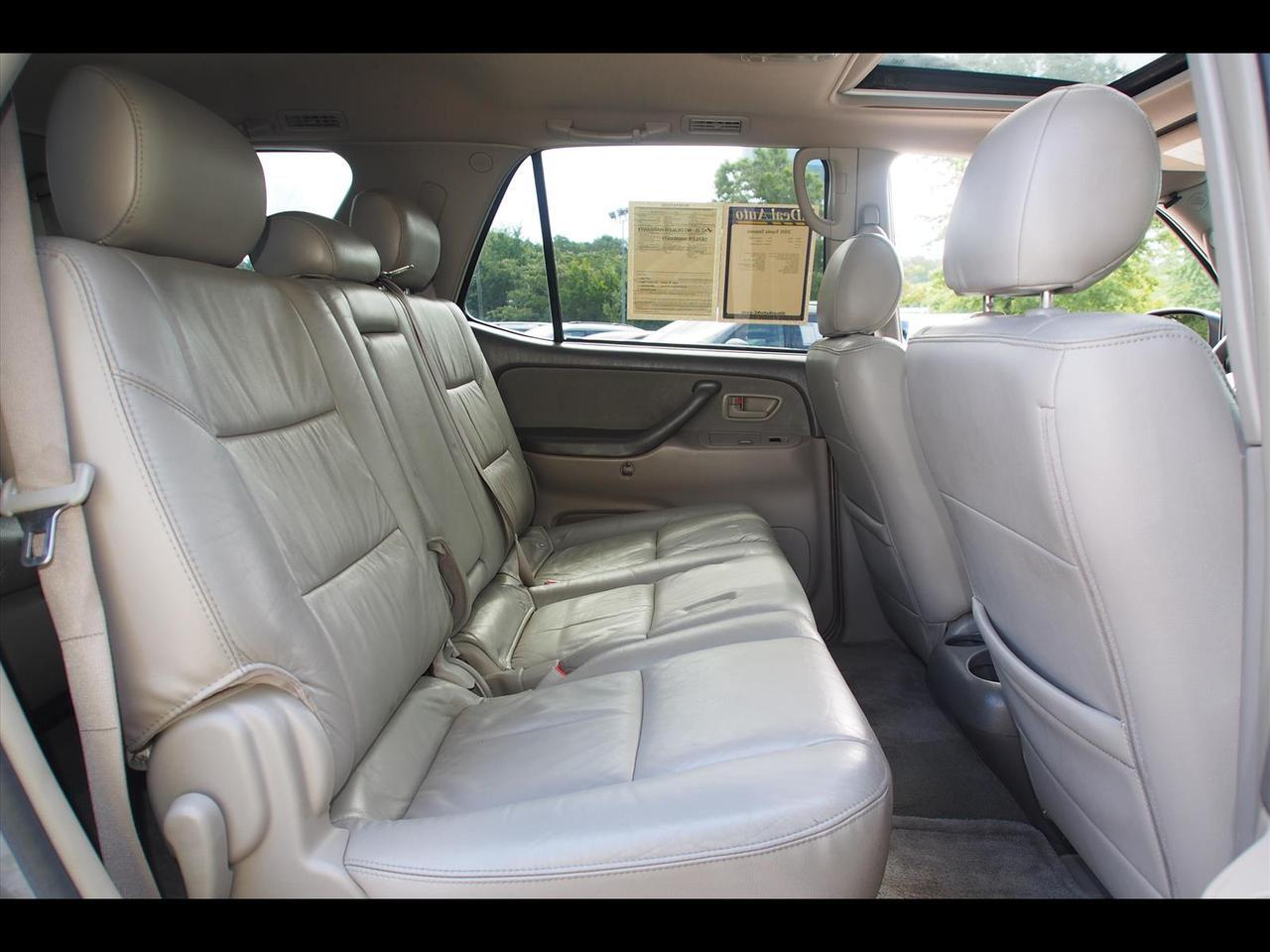 2005 Toyota Sequoia SR5