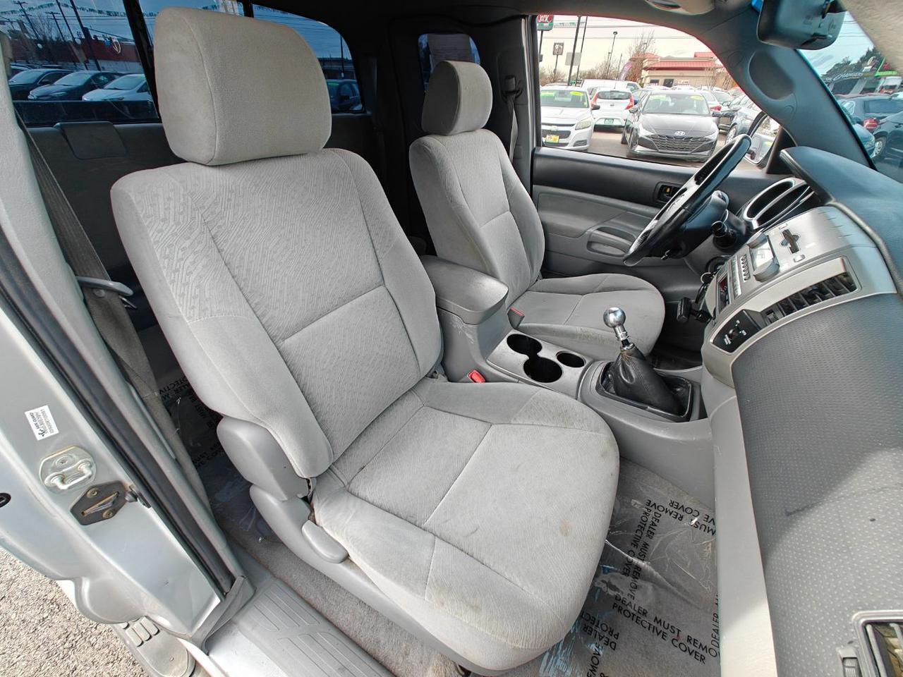 2005 Toyota Tacoma Access Cab V6 Manual 4WD Spokane WA