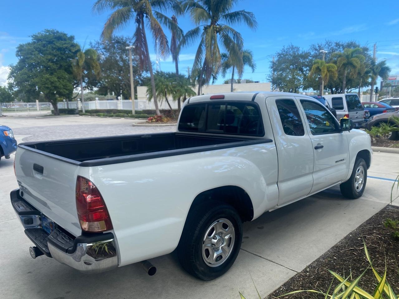 2005 Toyota Tacoma LOW MILES 58,735 X CAB Pompano Beach FL