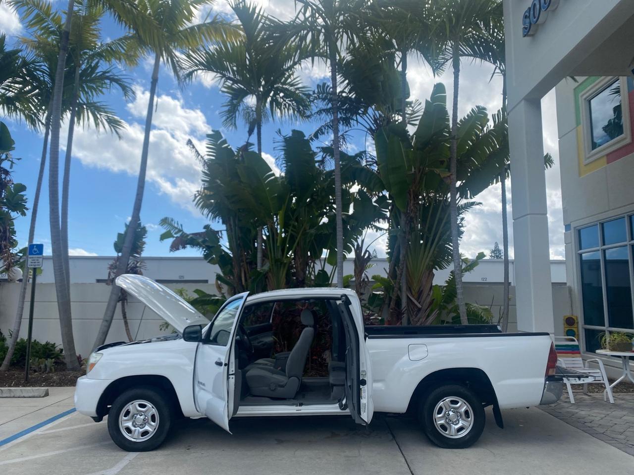 2005 Toyota Tacoma LOW MILES 58,735 X CAB Pompano Beach FL