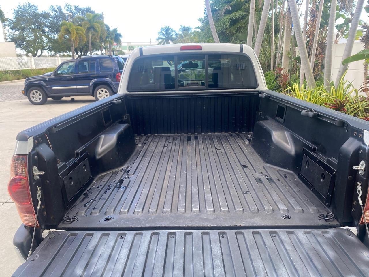 2005 Toyota Tacoma LOW MILES 58,735 X CAB Pompano Beach FL
