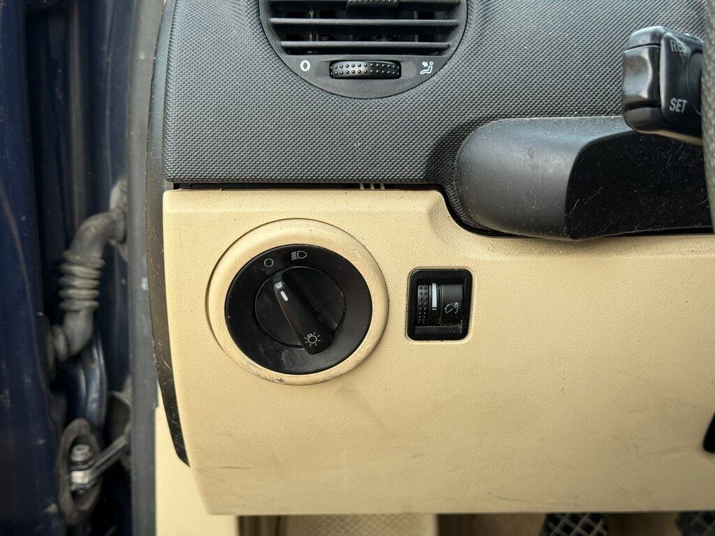 2005 Volkswagen Beetle GL Crestwood KY