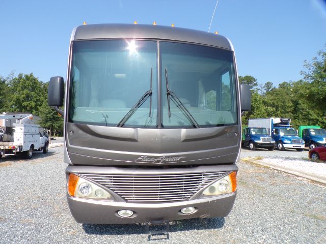 2005 Workhorse Fleetwood PACE ARROW