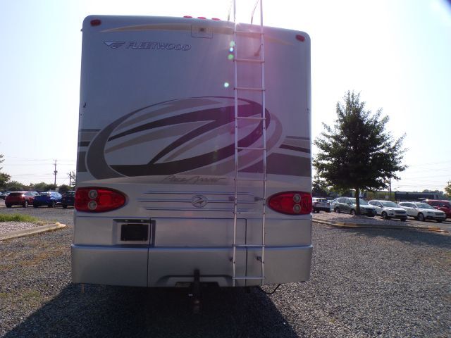 2005 Workhorse Fleetwood PACE ARROW Charlotte NC