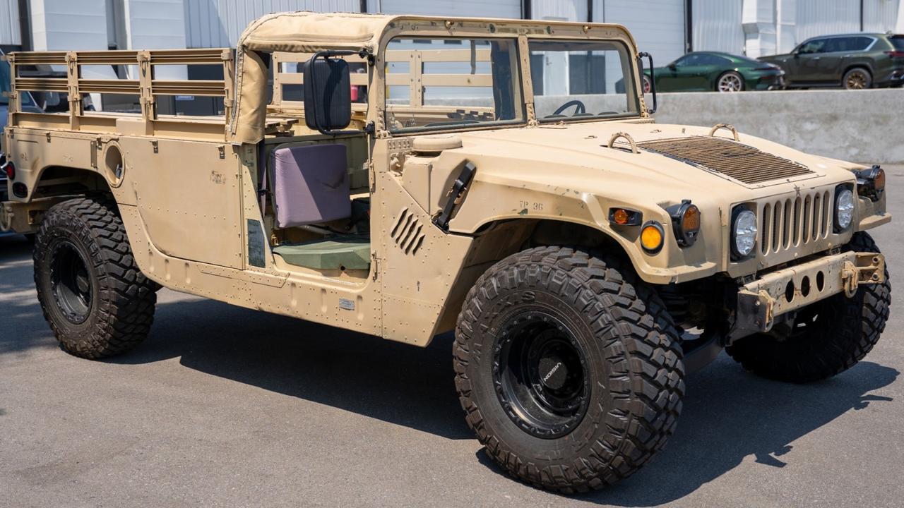 2006 AM General M10