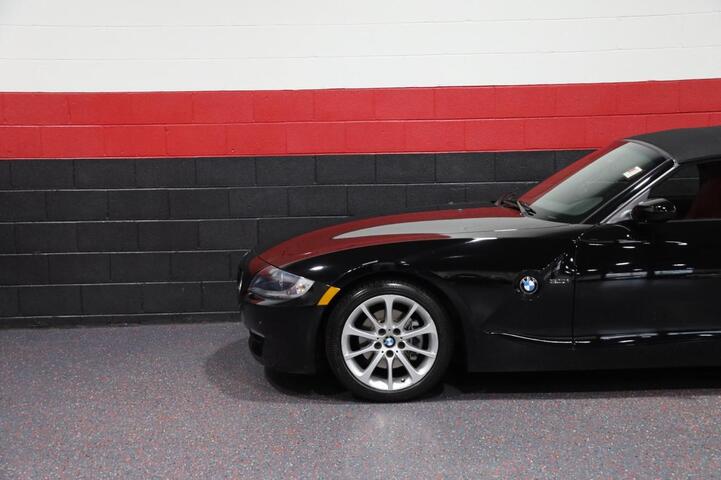 2006 BMW Z4 3.0i 6-Speed Manual 2dr Convertible Chicago IL