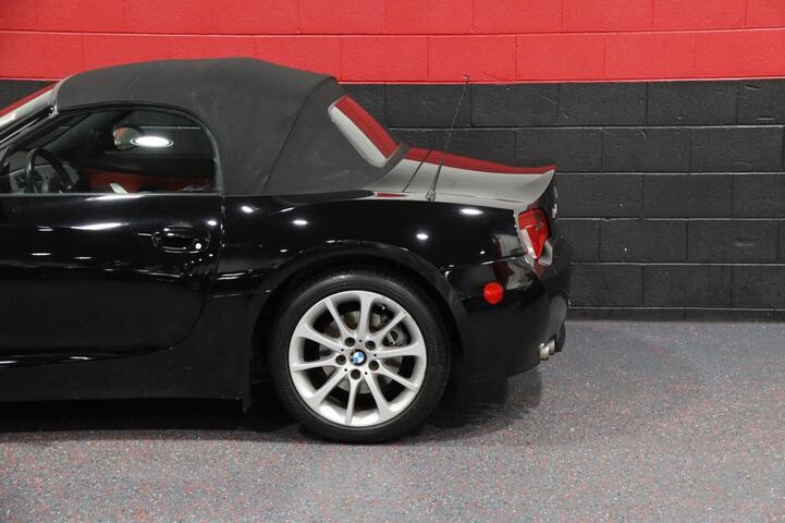 2006 BMW Z4 3.0i 6-Speed Manual 2dr Convertible Chicago IL