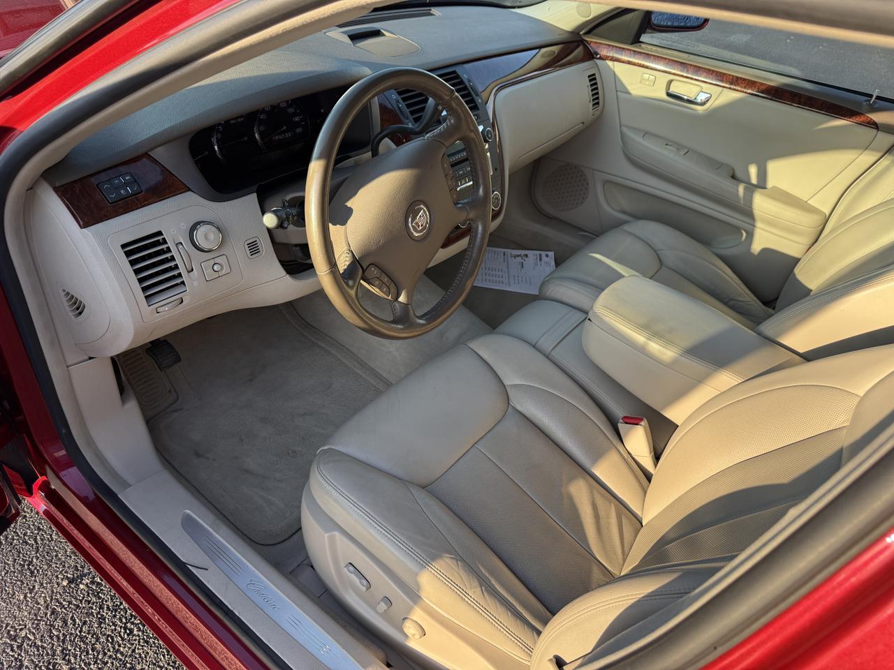 2006 CADILLAC DTS w/1SC Connellsville PA