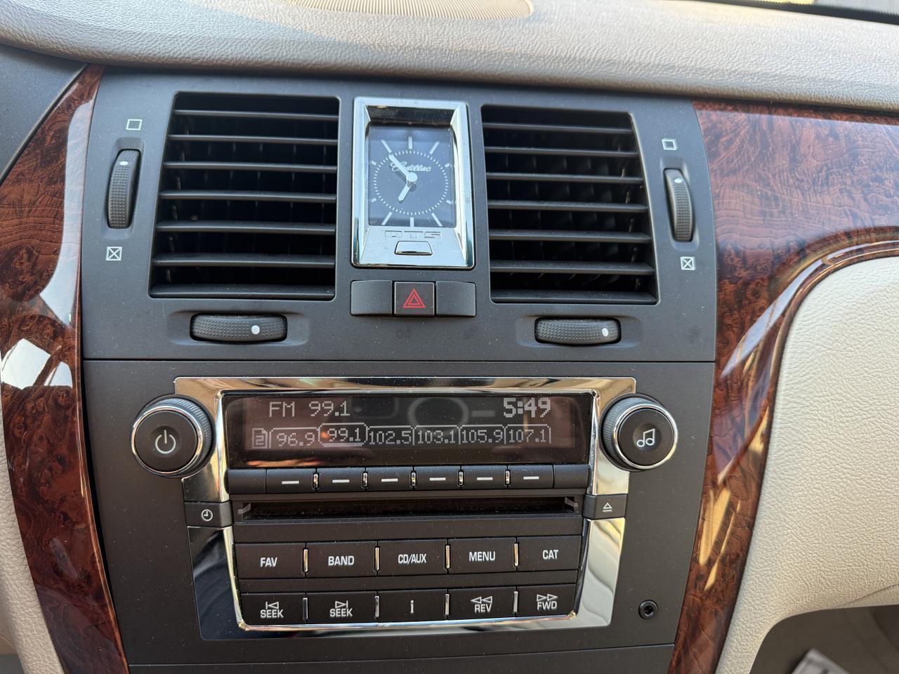 2006 CADILLAC DTS w/1SC Connellsville PA