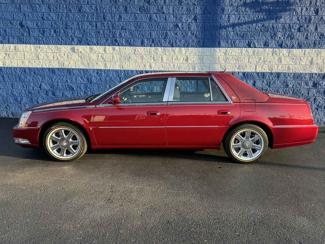 2006 CADILLAC DTS w/1SC Connellsville PA