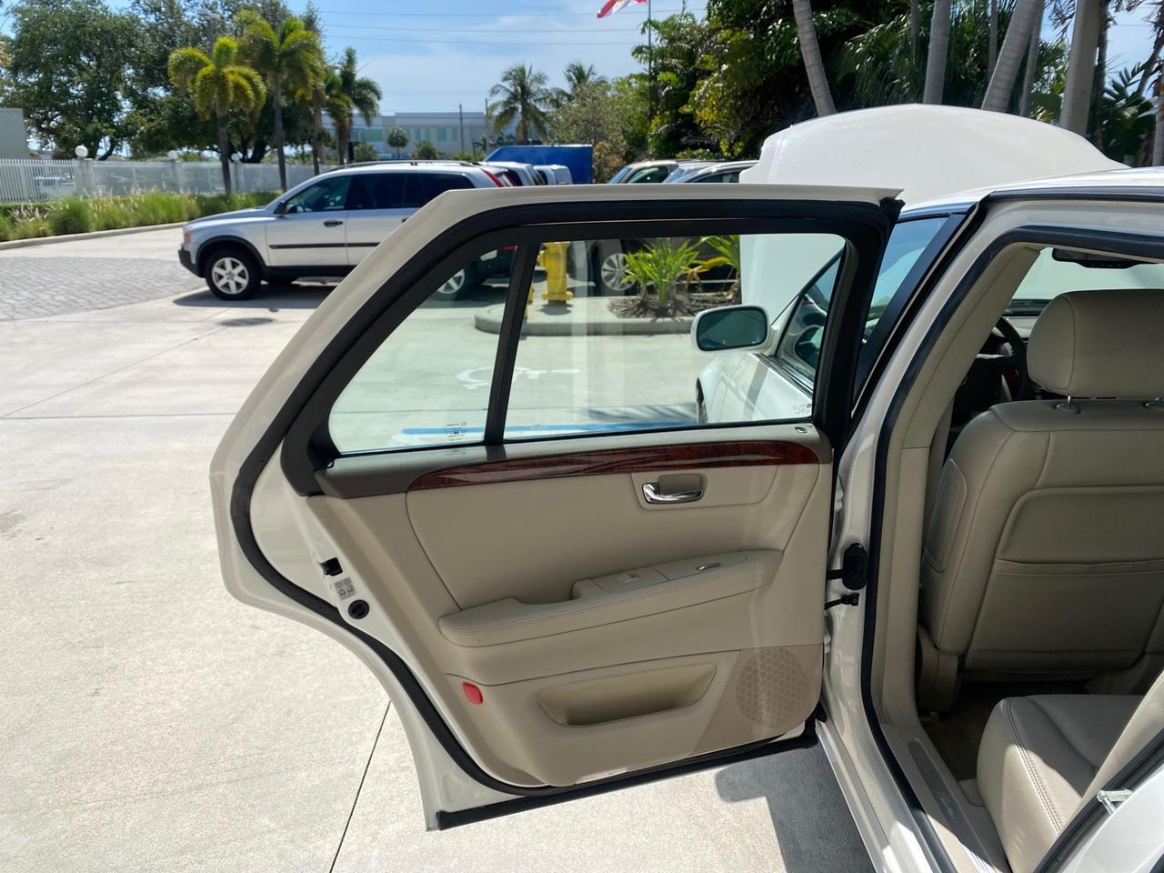 2006 Cadillac DTS LOW MILES 58,287 Pompano Beach FL