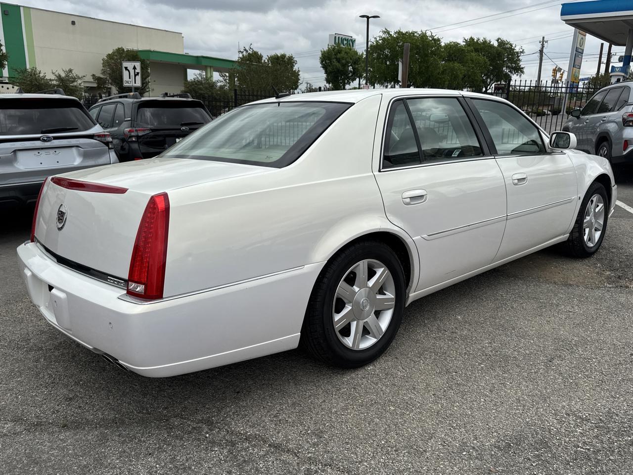 2006 Cadillac DTS w/1SC