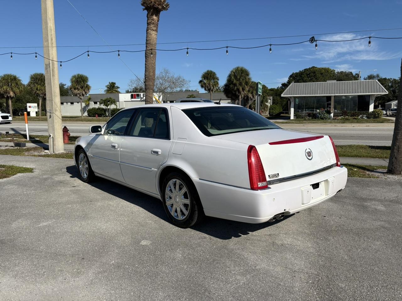 2006 Cadillac DTS w/Livery Pkg
