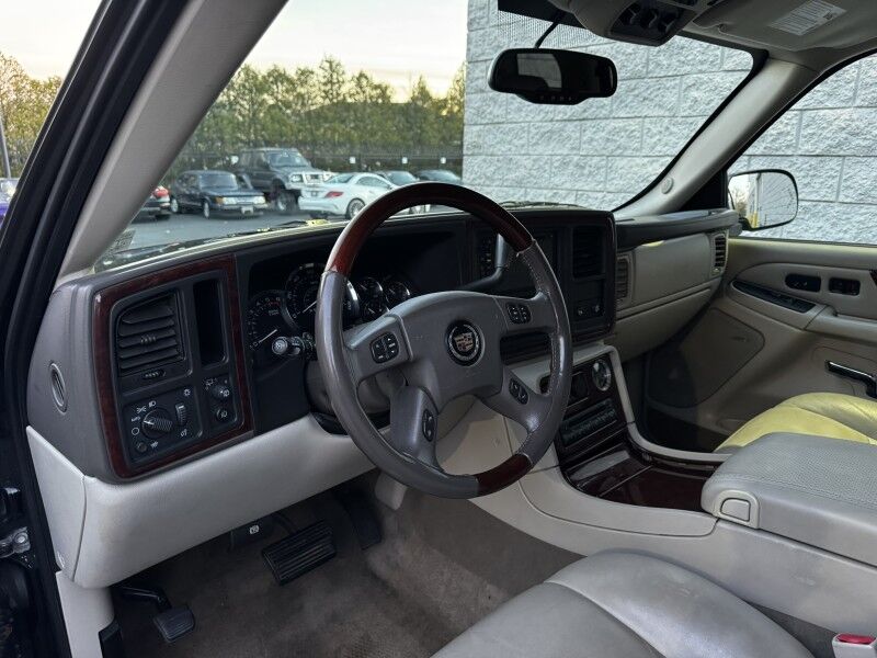 2006 Cadillac Escalade ESV photo 3