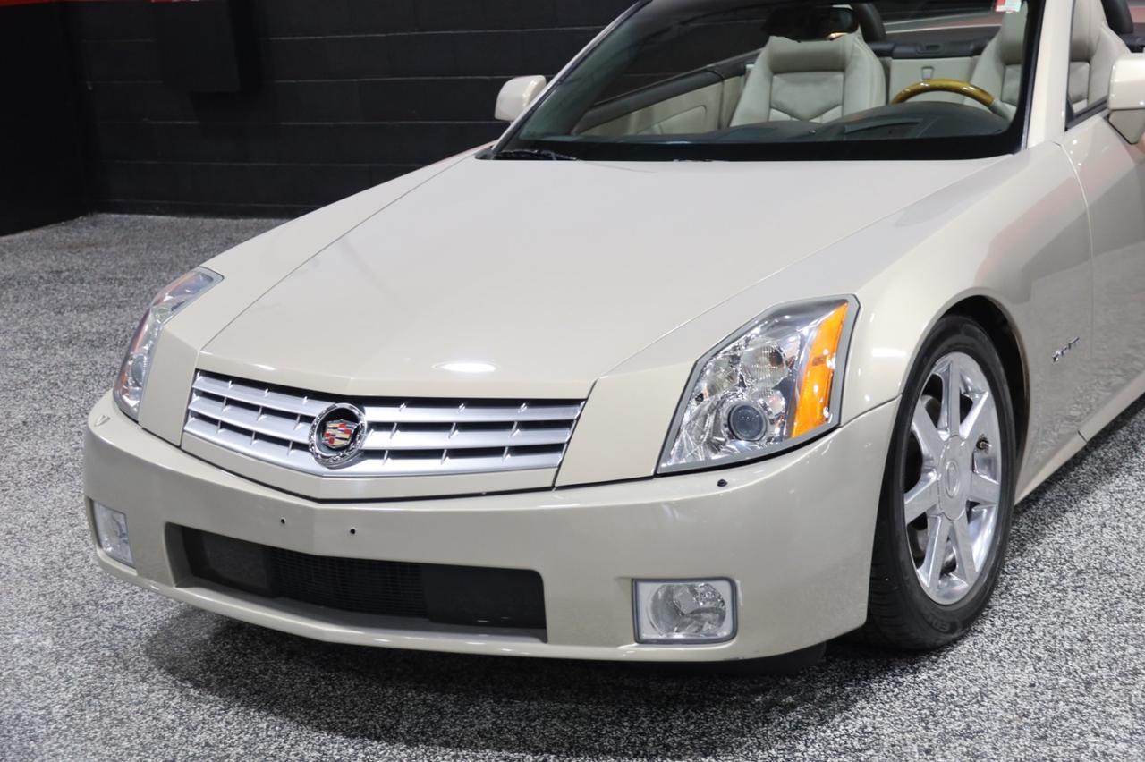 2006 Cadillac XLR 2dr Convertible Skokie IL