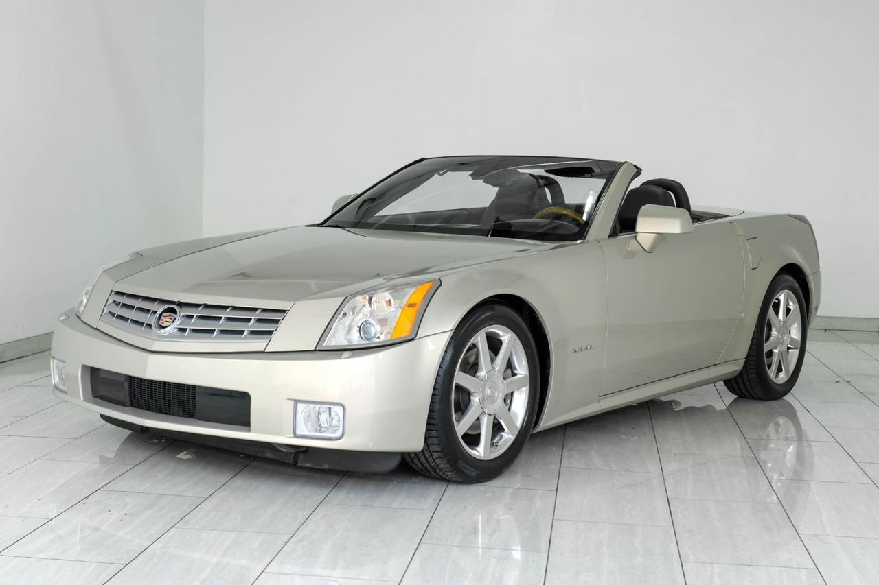 2006 Cadillac XLR HEADUP DISPLAY NAVIGATION LEATHER HEATED SEATS KEYLESS START REAR PARK SENSORS Carrollton TX
