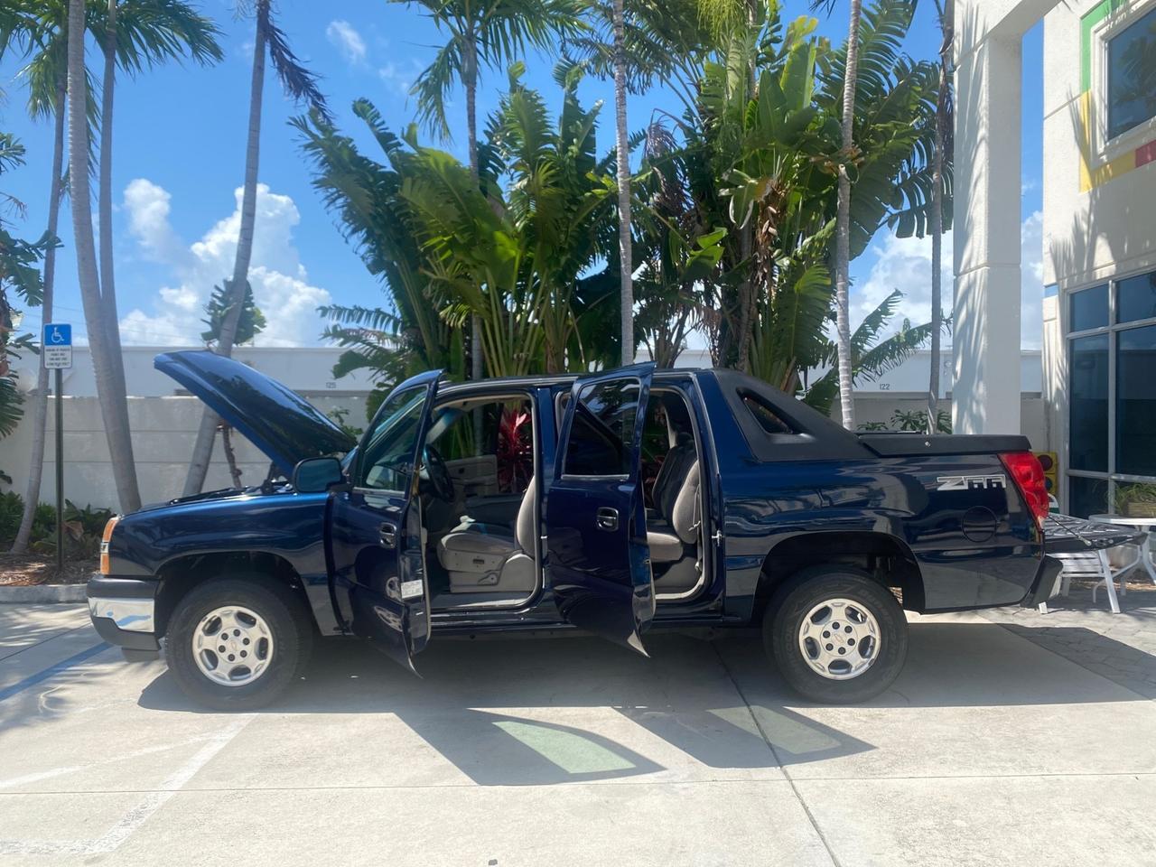 2006 Chevrolet Avalanche LS LOW MILES 66,207 FLORIDA Pompano Beach FL