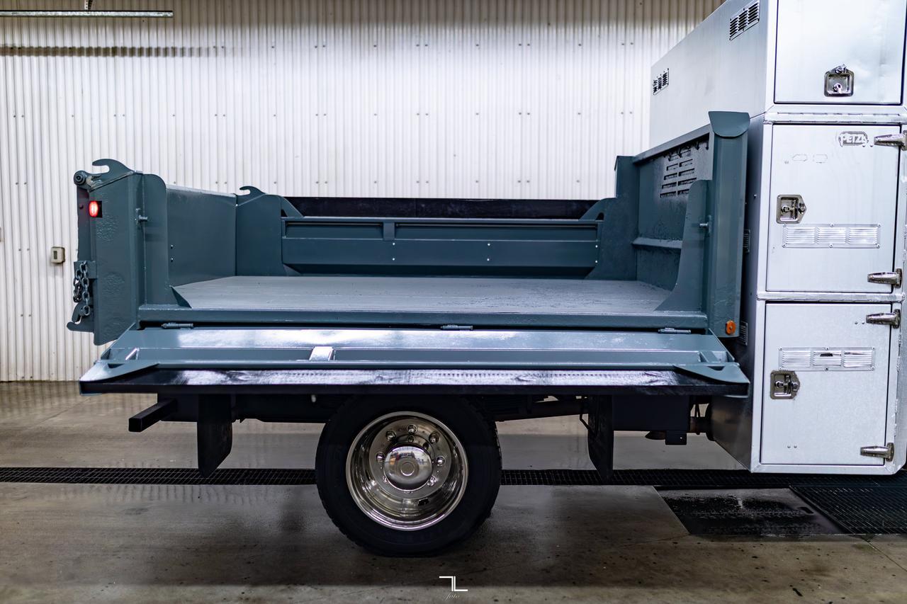 2006 Chevrolet C4500 RWD Dump Truck Diesel Red Deer AB