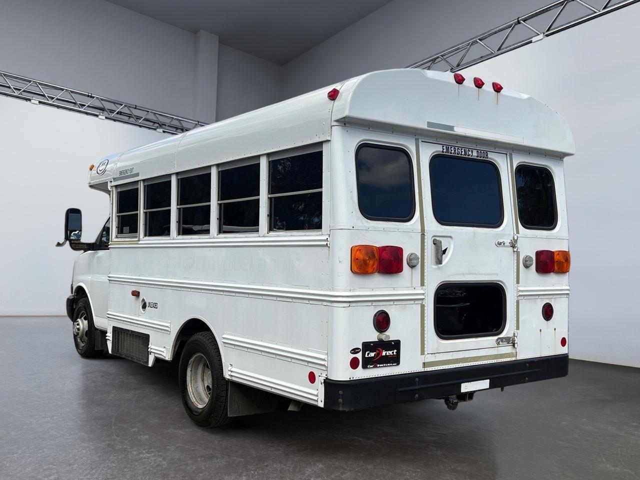 2006 Chevrolet Express Commercial Cutaway C7L PASSENGER BUS, TOW PACKAGE, HEAVY DUTY, UP TO 15 SEATING CAPACITY, ONLY 69K MILES, TAKE THIS PARTY BUS TO ALL EVENTS! Virginia Beach VA