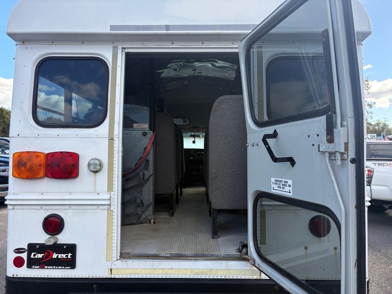 2006 Chevrolet Express Commercial Cutaway C7L PASSENGER BUS, TOW PACKAGE, HEAVY DUTY, UP TO 15 SEATING CAPACITY, ONLY 69K MILES, TAKE THIS PARTY BUS TO ALL EVENTS! Virginia Beach VA