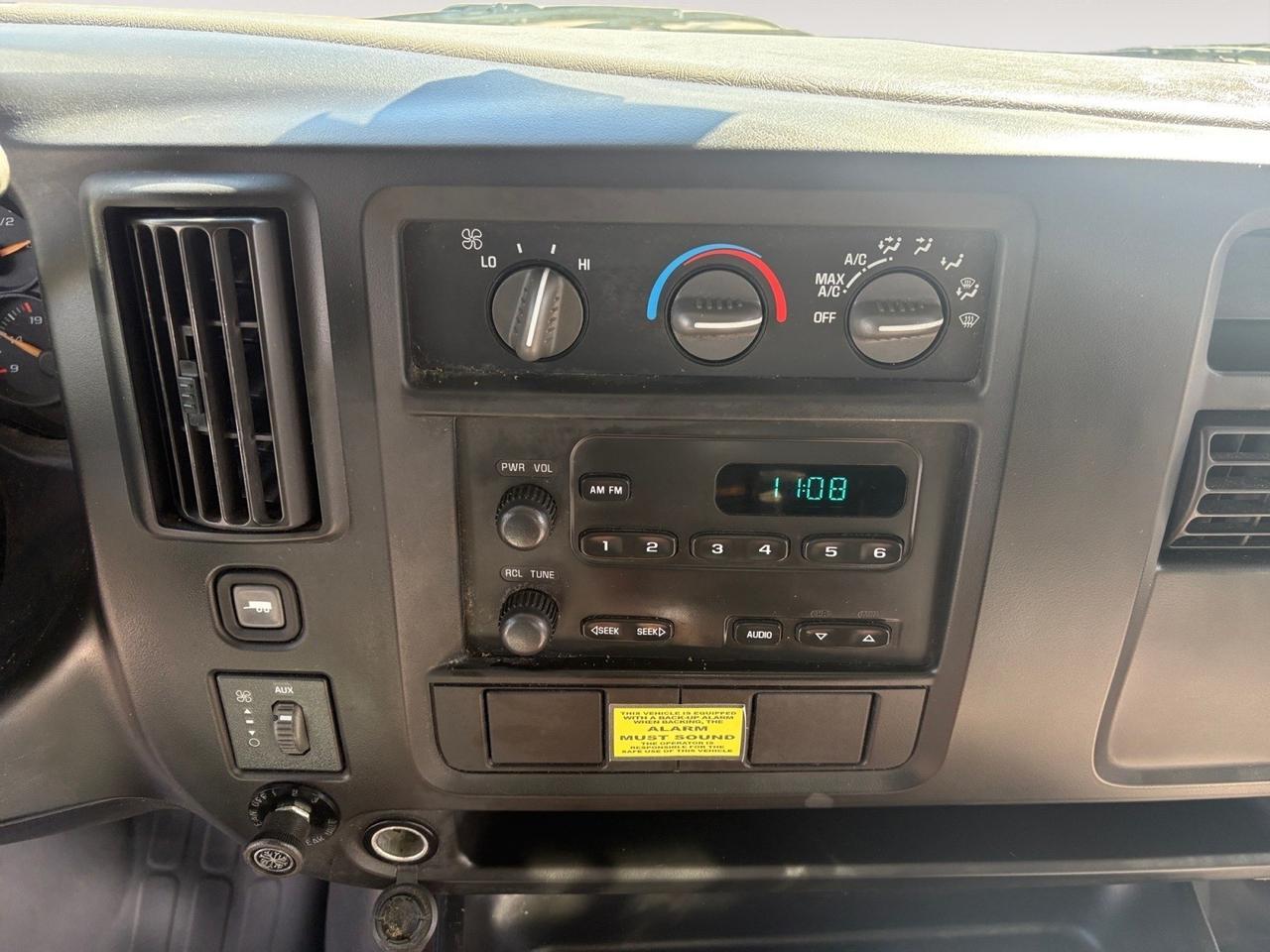 2006 Chevrolet Express Commercial Cutaway C7L PASSENGER BUS, TOW PACKAGE, HEAVY DUTY, UP TO 15 SEATING CAPACITY, ONLY 69K MILES, TAKE THIS PARTY BUS TO ALL EVENTS! Virginia Beach VA
