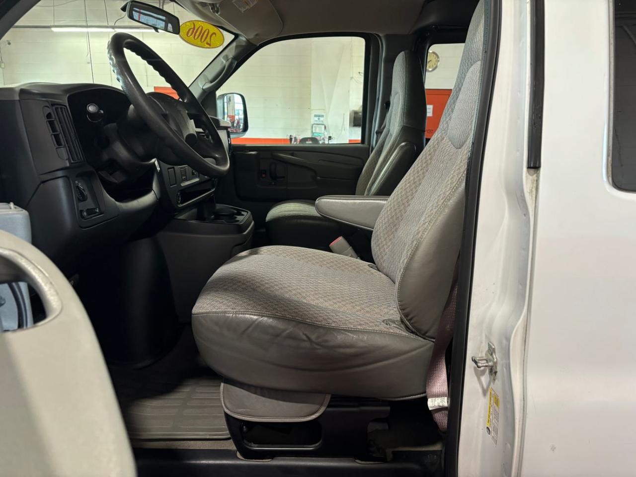 2006 Chevrolet Express LS Franklin OH