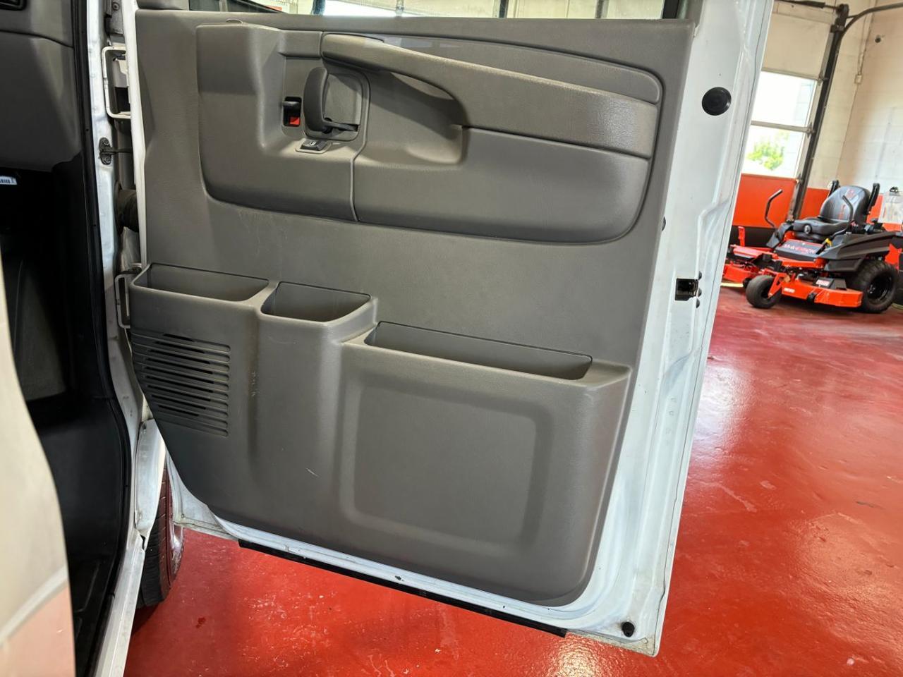 2006 Chevrolet Express LS Franklin OH