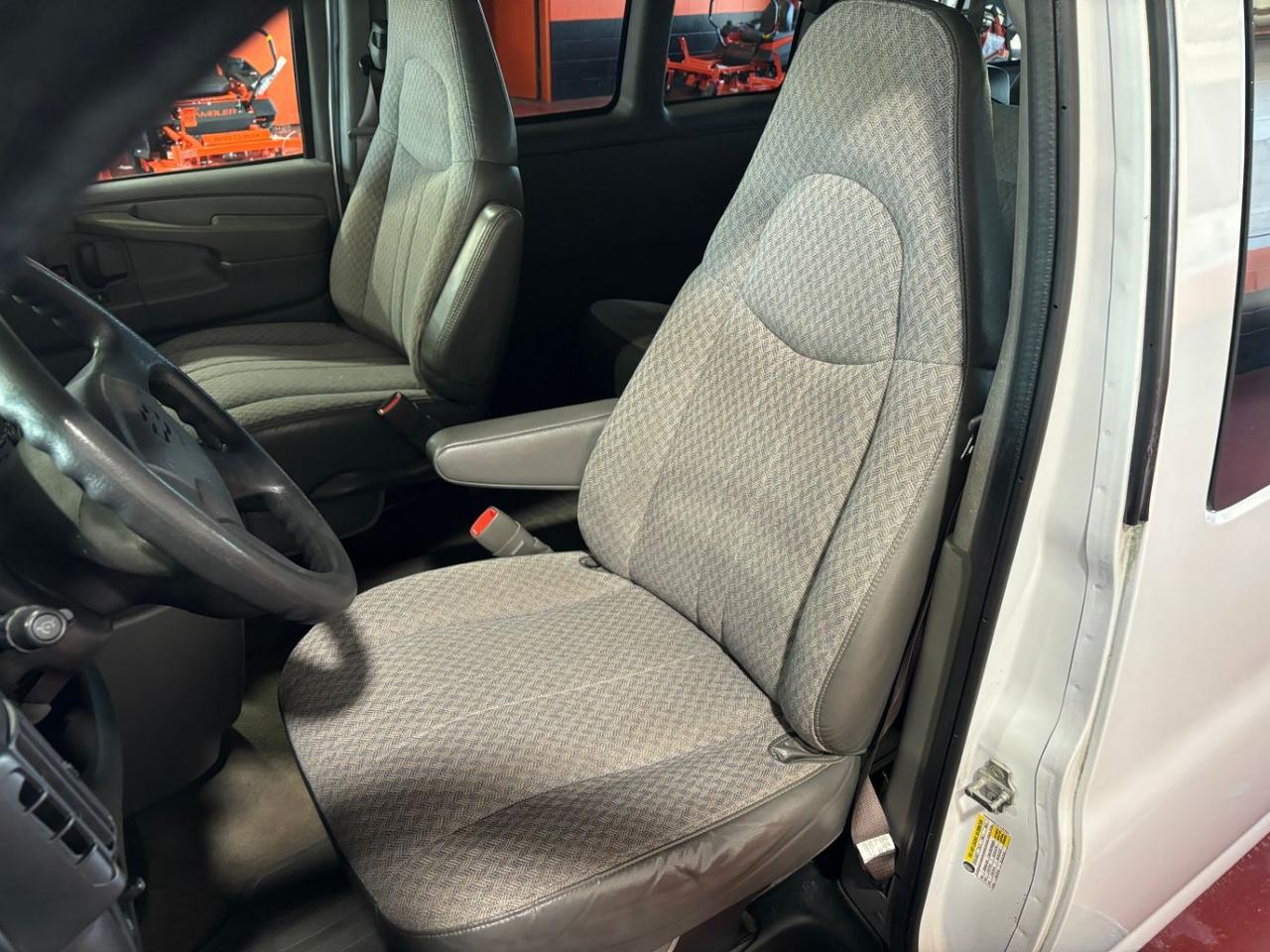 2006 Chevrolet Express LS Franklin OH