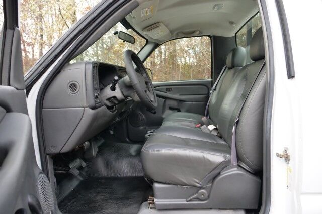 2006 Chevrolet Silverado 2500HD Work Truck / 6.0L V8 / Weather Guard Truck Rack! High Point NC