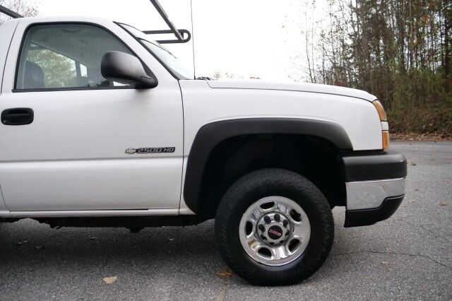 2006 Chevrolet Silverado 2500HD Work Truck / 6.0L V8 / Weather Guard Truck Rack! High Point NC