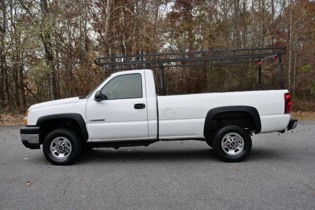 2006 Chevrolet Silverado 2500HD Work Truck / 6.0L V8 / Weather Guard Truck Rack! High Point NC