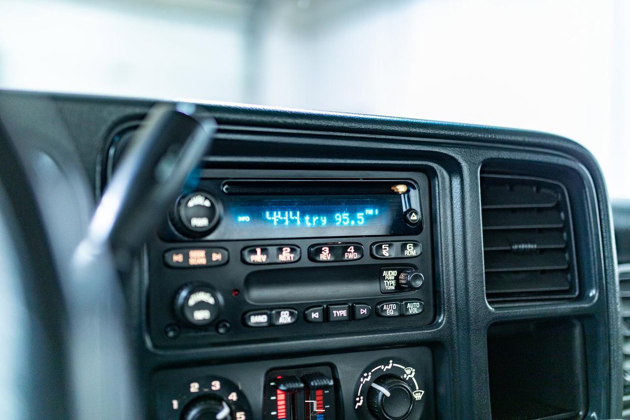 2006 Chevrolet Silverado 3500 4x4 Crew Cab LT Longbox Red Deer AB