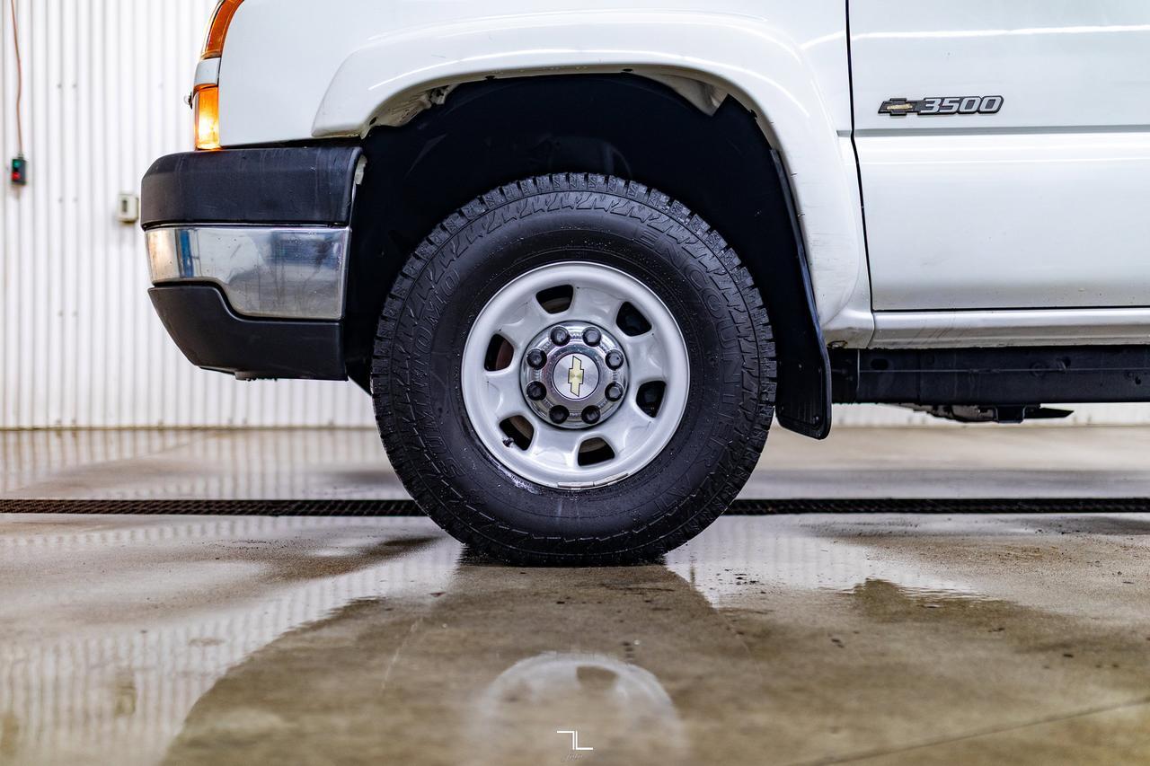 2006 Chevrolet Silverado 3500 4x4 Crew Cab LT Longbox Red Deer AB