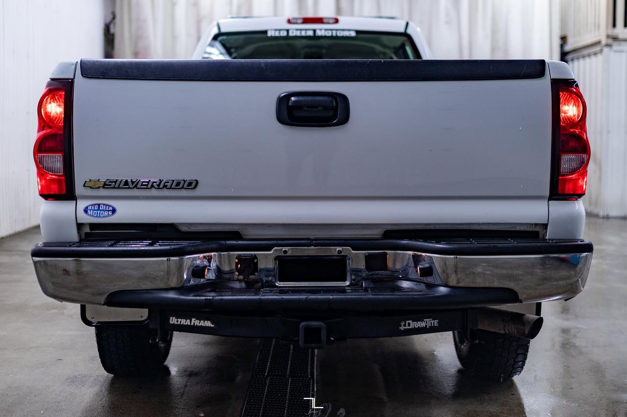 2006 Chevrolet Silverado 3500 4x4 Crew Cab LT Longbox Red Deer AB