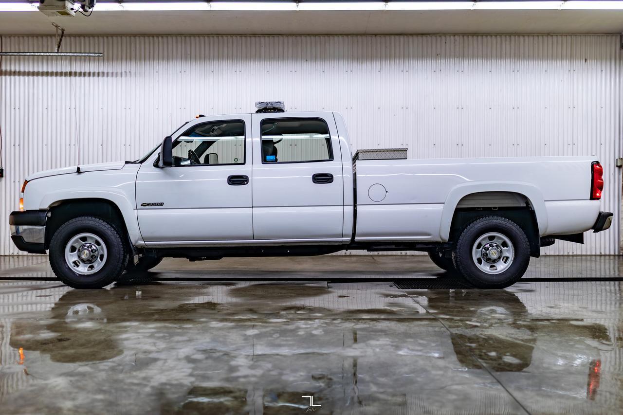 2006 Chevrolet Silverado 3500 4x4 Crew Cab LT Longbox Red Deer AB