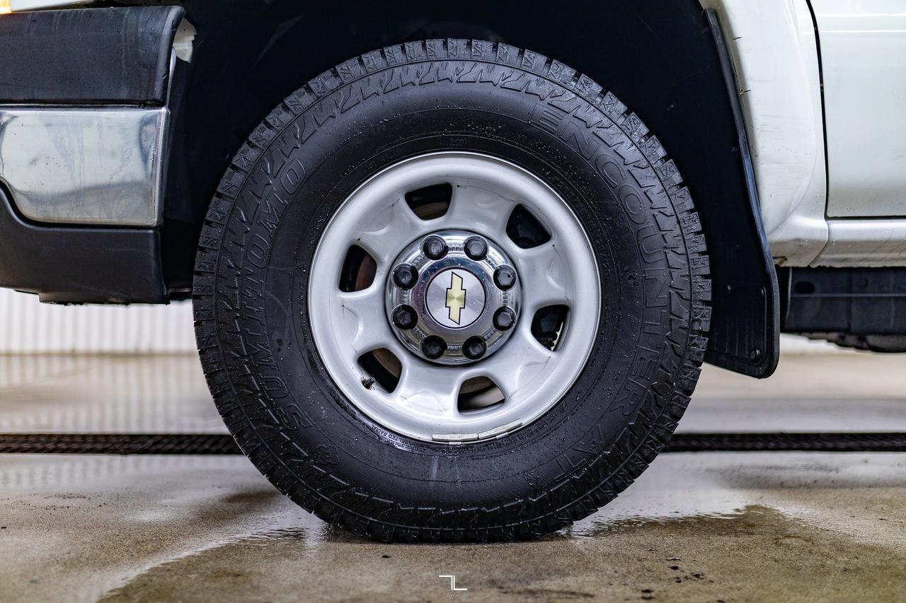 2006 Chevrolet Silverado 3500 4x4 Crew Cab LT Longbox Red Deer AB