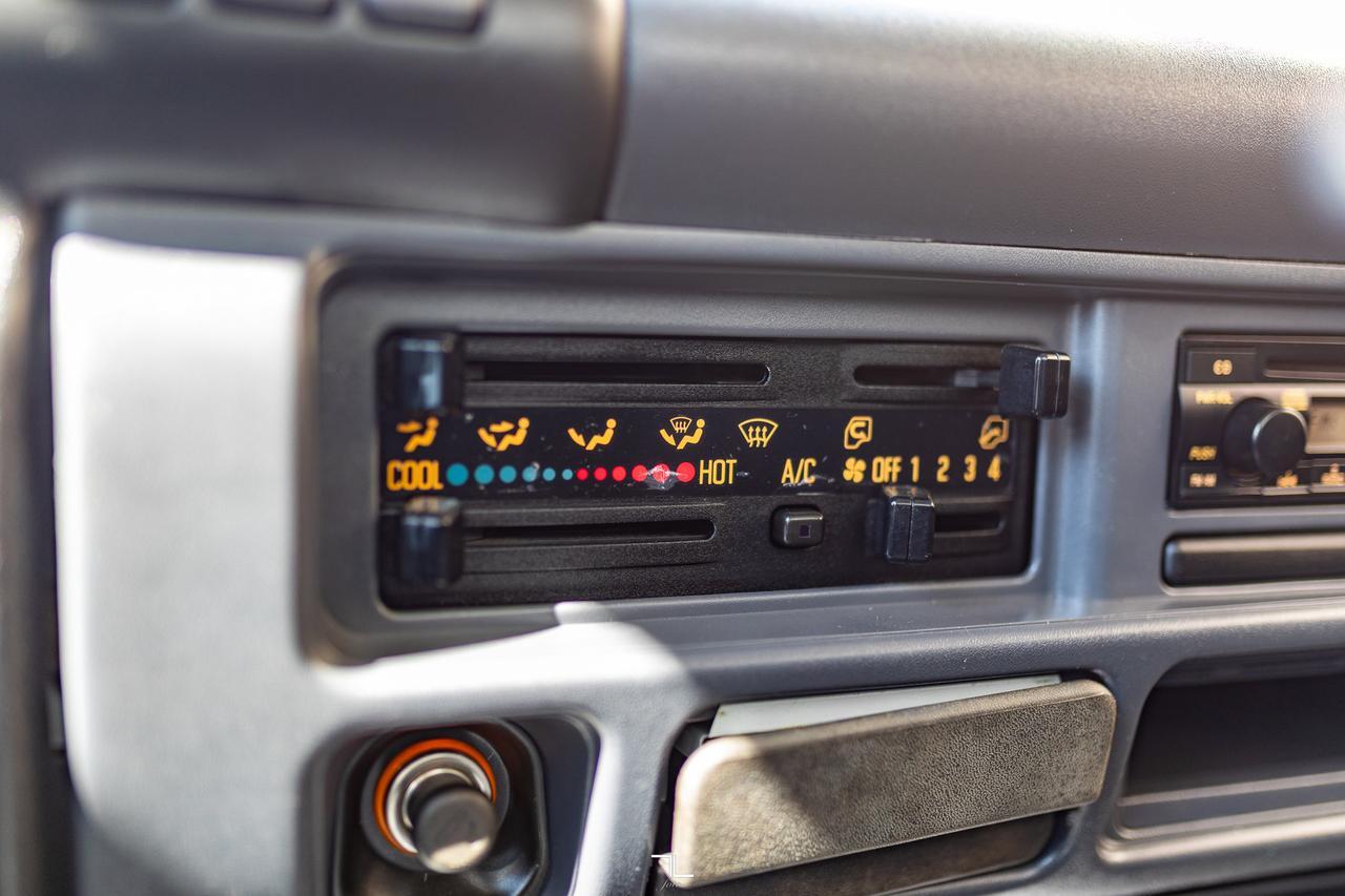 2006 Chevrolet W3500 Tilt Cab Cube Van Red Deer AB