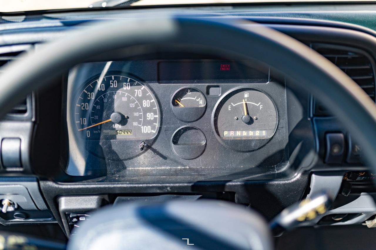 2006 Chevrolet W3500 Tilt Cab Cube Van Red Deer AB