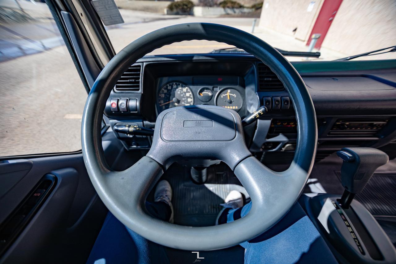 2006 Chevrolet W3500 Tilt Cab Cube Van Red Deer AB