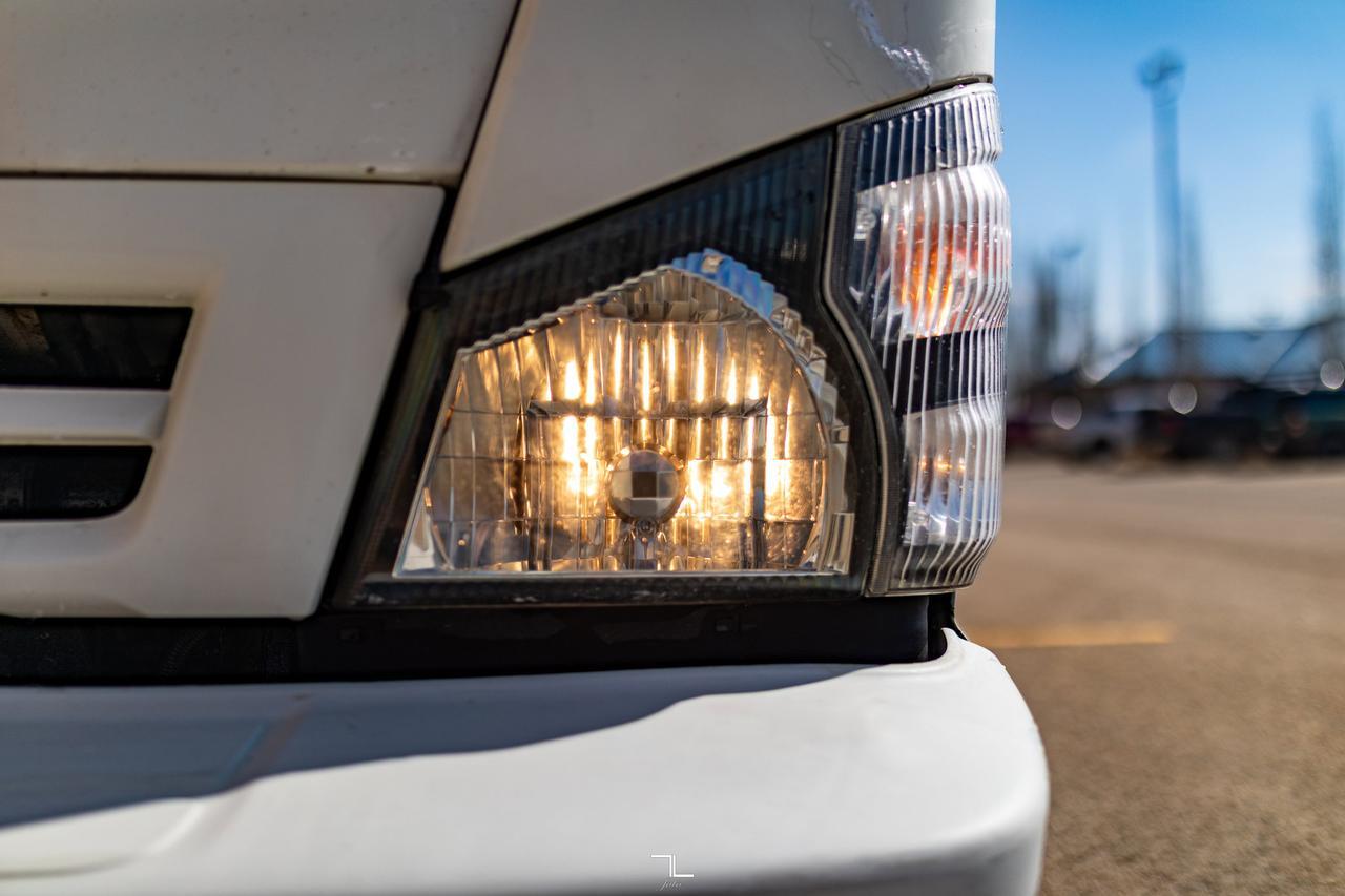 2006 Chevrolet W3500 Tilt Cab Cube Van Red Deer AB