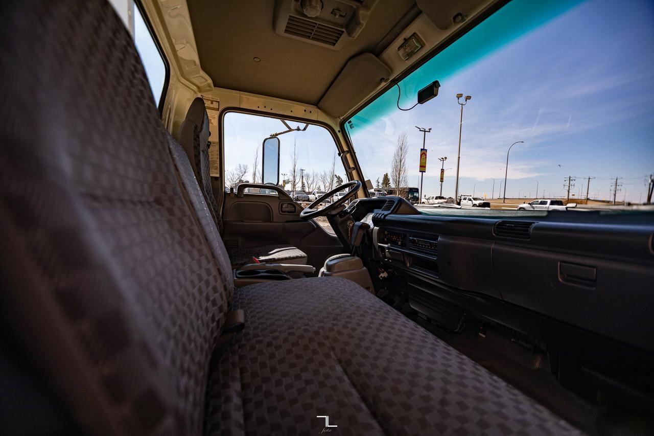 2006 Chevrolet W3500 Tilt Cab Cube Van Red Deer AB