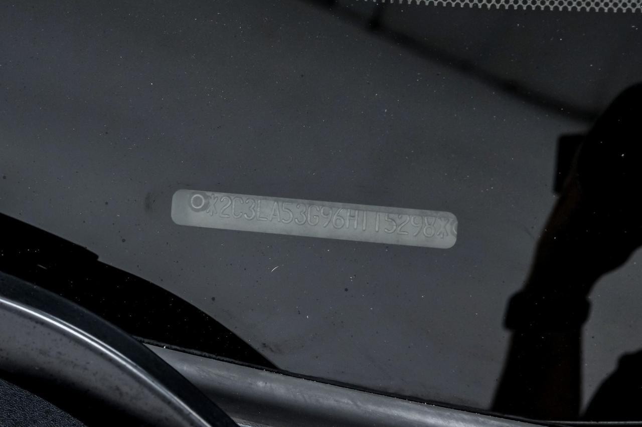 2006 Chrysler 300 TOURING NAVIGATION SUNROOF LEATHER HEATED SEATS DUAL POWER SEATS Carrollton TX