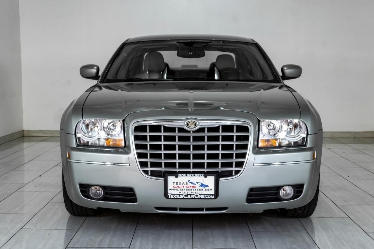 2006 Chrysler 300 TOURING NAVIGATION SUNROOF LEATHER HEATED SEATS DUAL POWER SEATS