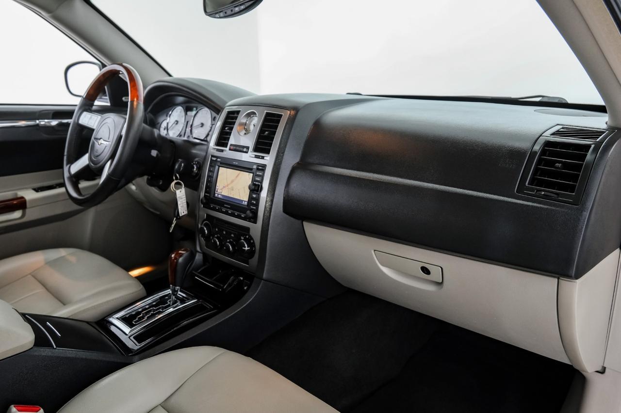 2006 Chrysler 300 TOURING NAVIGATION SUNROOF LEATHER HEATED SEATS POWER DRIVER SEAT CRUISE CONTROL Carrollton TX