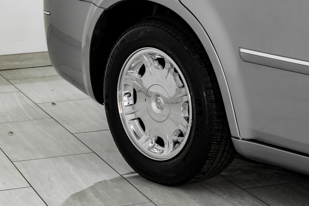 2006 Chrysler 300 TOURING NAVIGATION SUNROOF LEATHER HEATED SEATS POWER DRIVER SEAT CRUISE CONTROL Carrollton TX