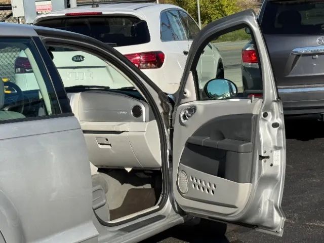 2006 Chrysler PT Cruiser Sport Wagon 4D Cincinnati OH