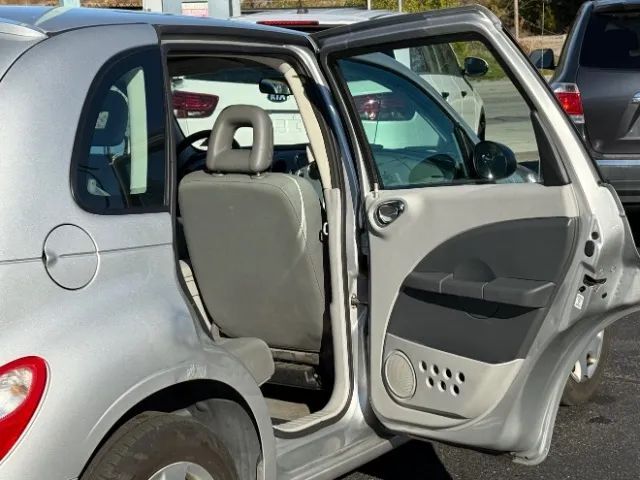 2006 Chrysler PT Cruiser Sport Wagon 4D Cincinnati OH