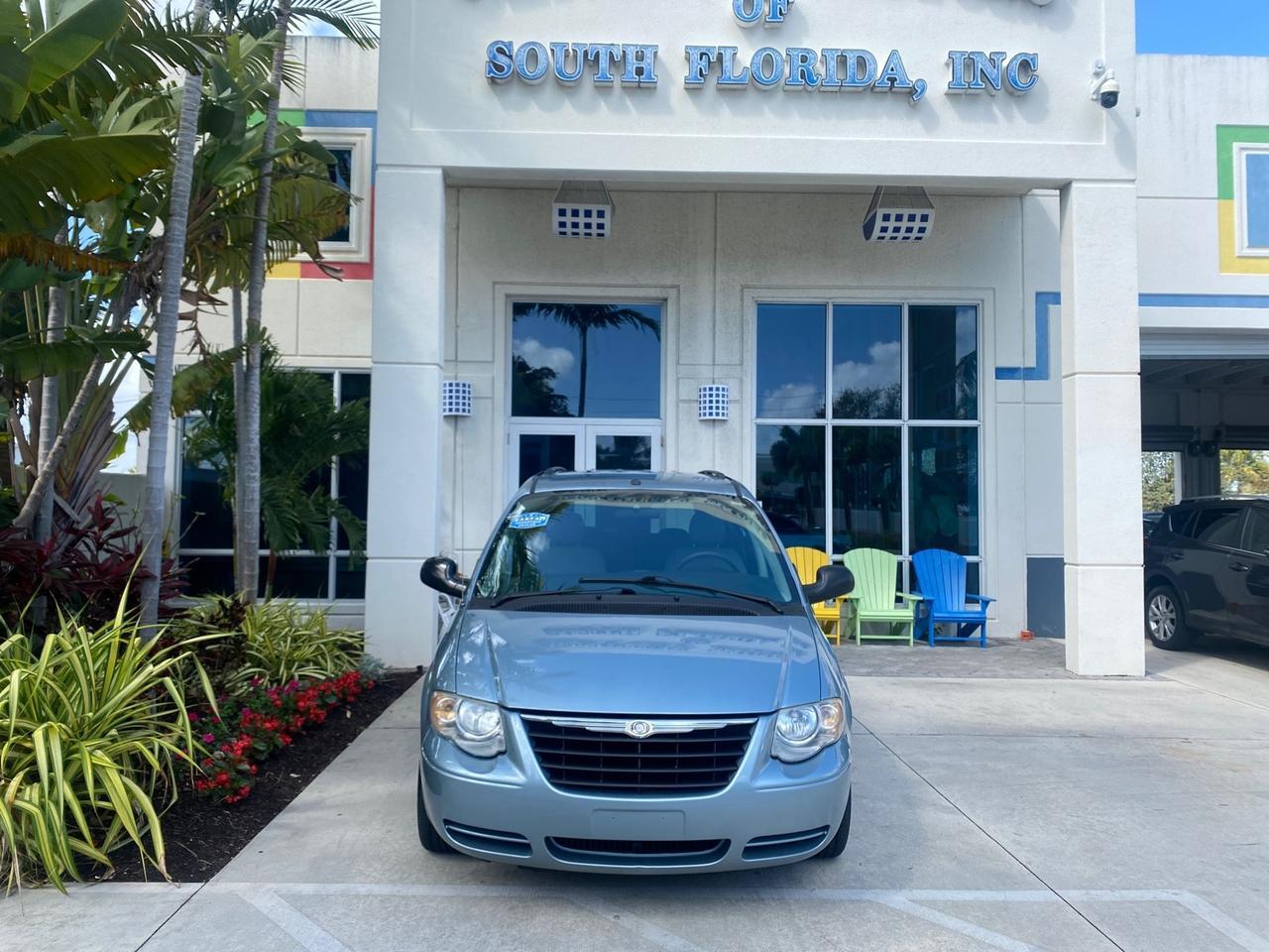 2006 Chrysler T&C BRAUN ENTERVAN HANDICAP LOW MILES 64,097 Pompano Beach FL
