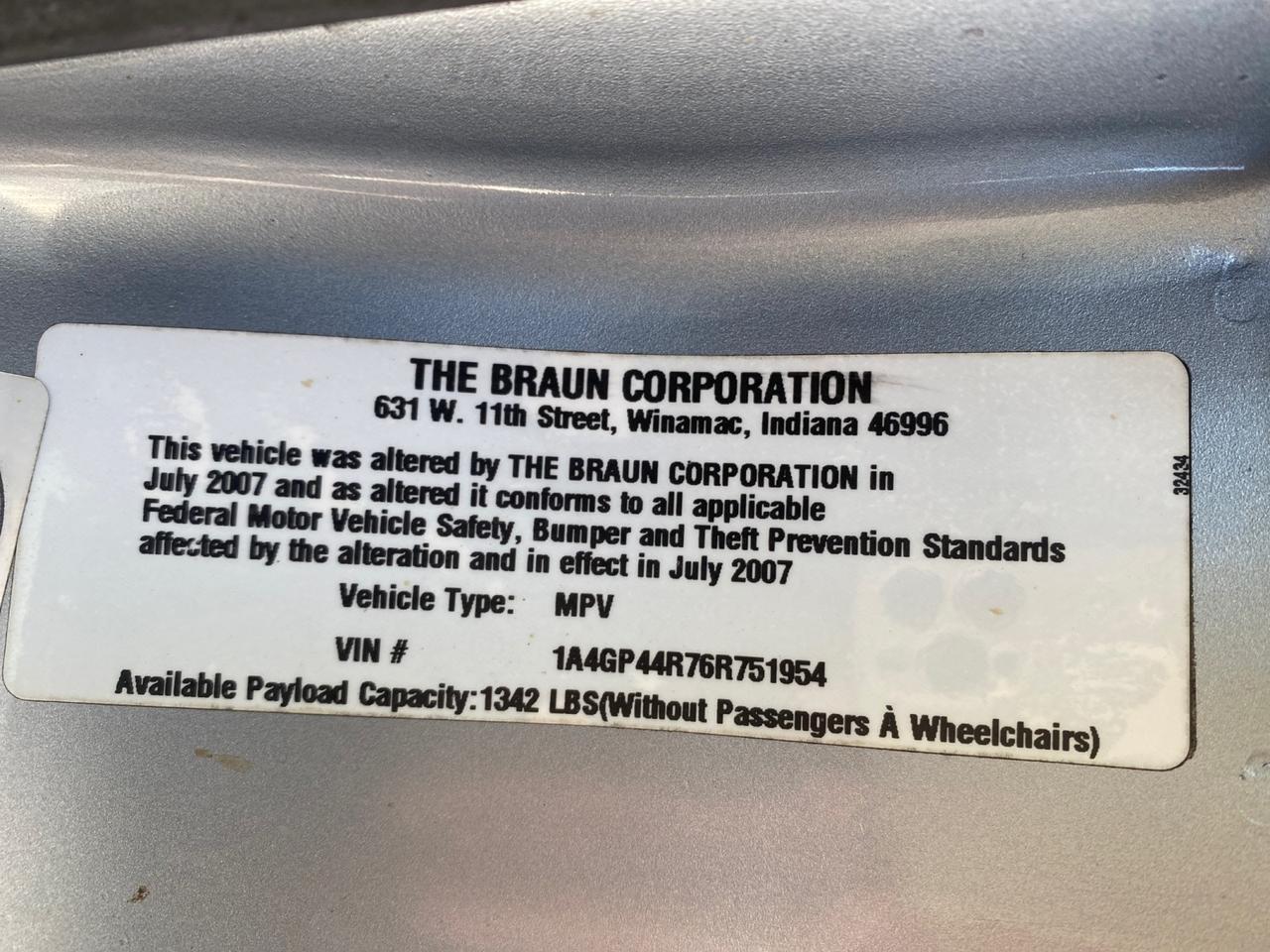 2006 Chrysler T&C BRAUN ENTERVAN HANDICAP LOW MILES 64,097 Pompano Beach FL